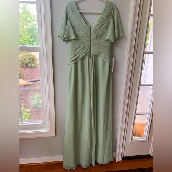 NEW Azazie A-Line Ruched Chiffon Dress in Dusty Sage - Picture 5 of 9
